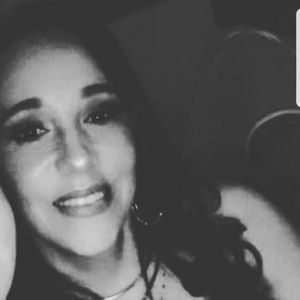 Meet your Posher, Claudia